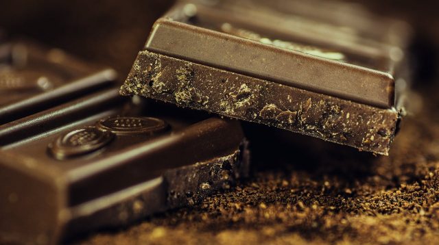 Impor Cokelat